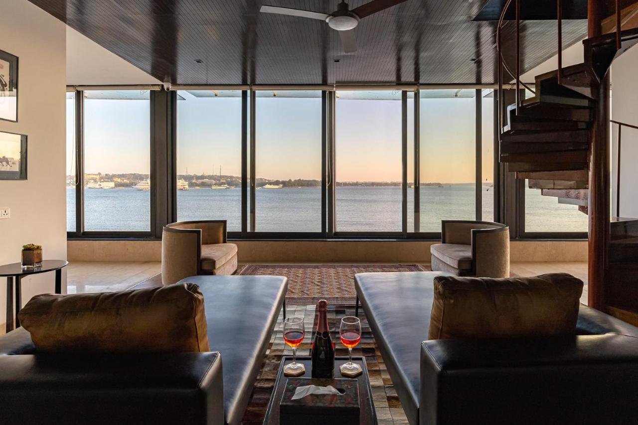 Oceanic Sunsets With River View, Comp Breakfast & Infinity Pool At Stayvista Verem Экстерьер фото